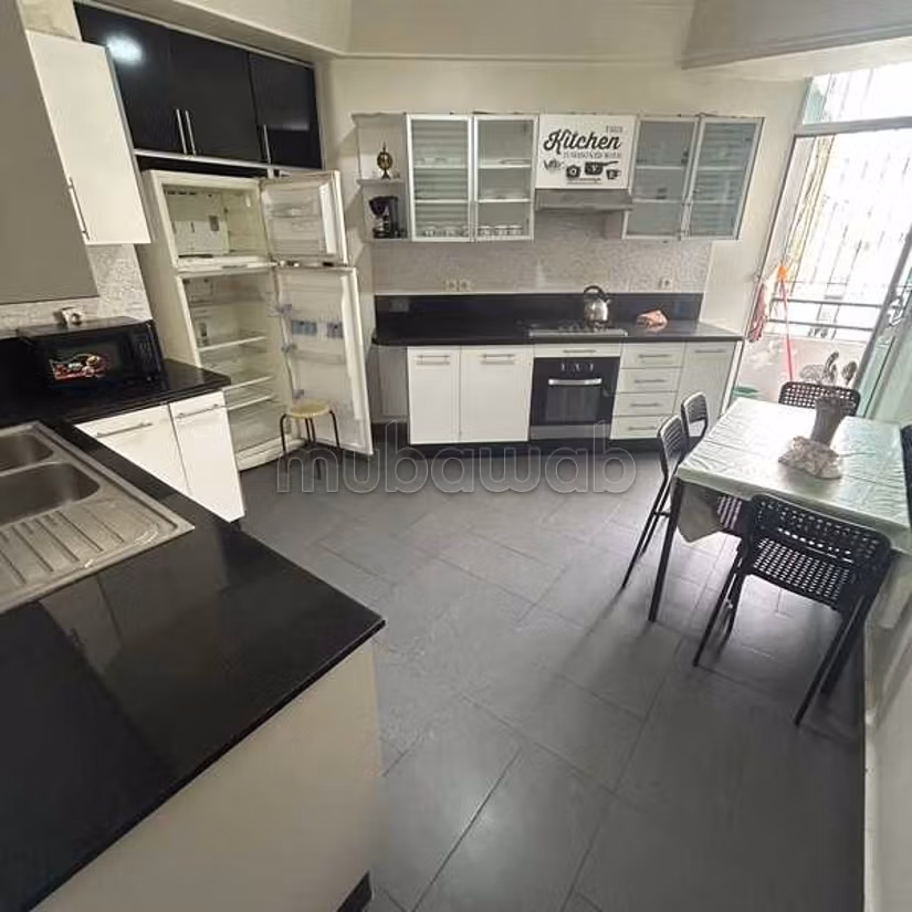 Appartamento in Affitto di 126.0 m² a Casablanca, Ospedali
