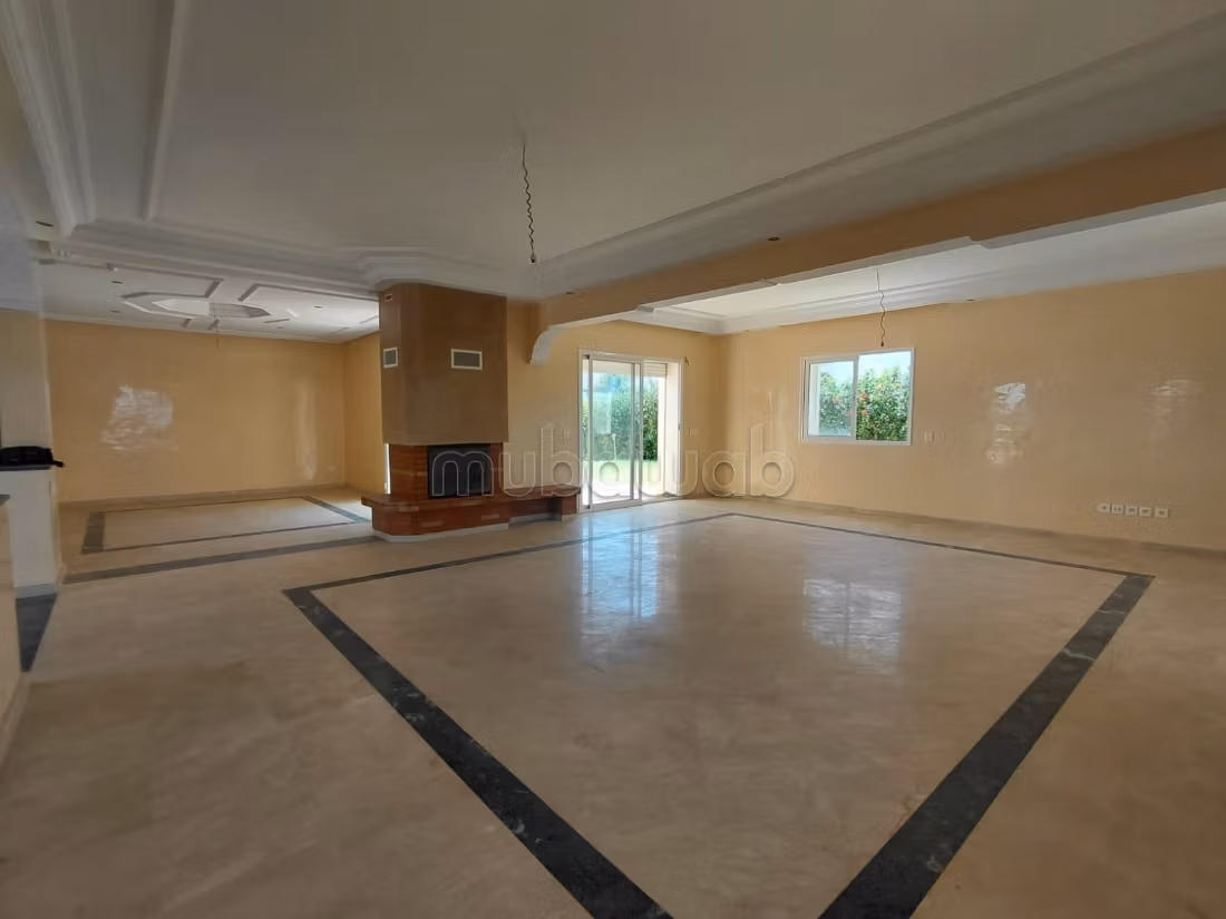 Te koop grote villa