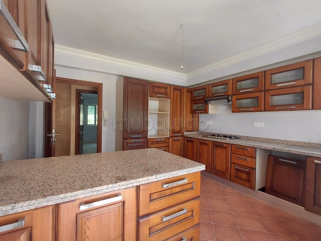 Te koop grote villa