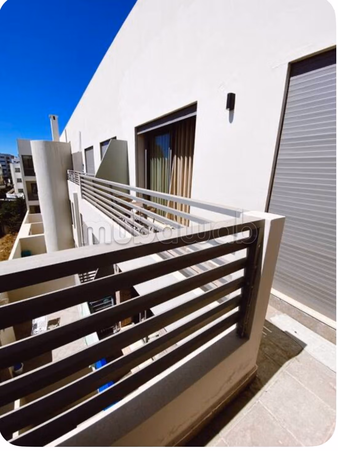Location studio meublé Riviera ghandi — 4