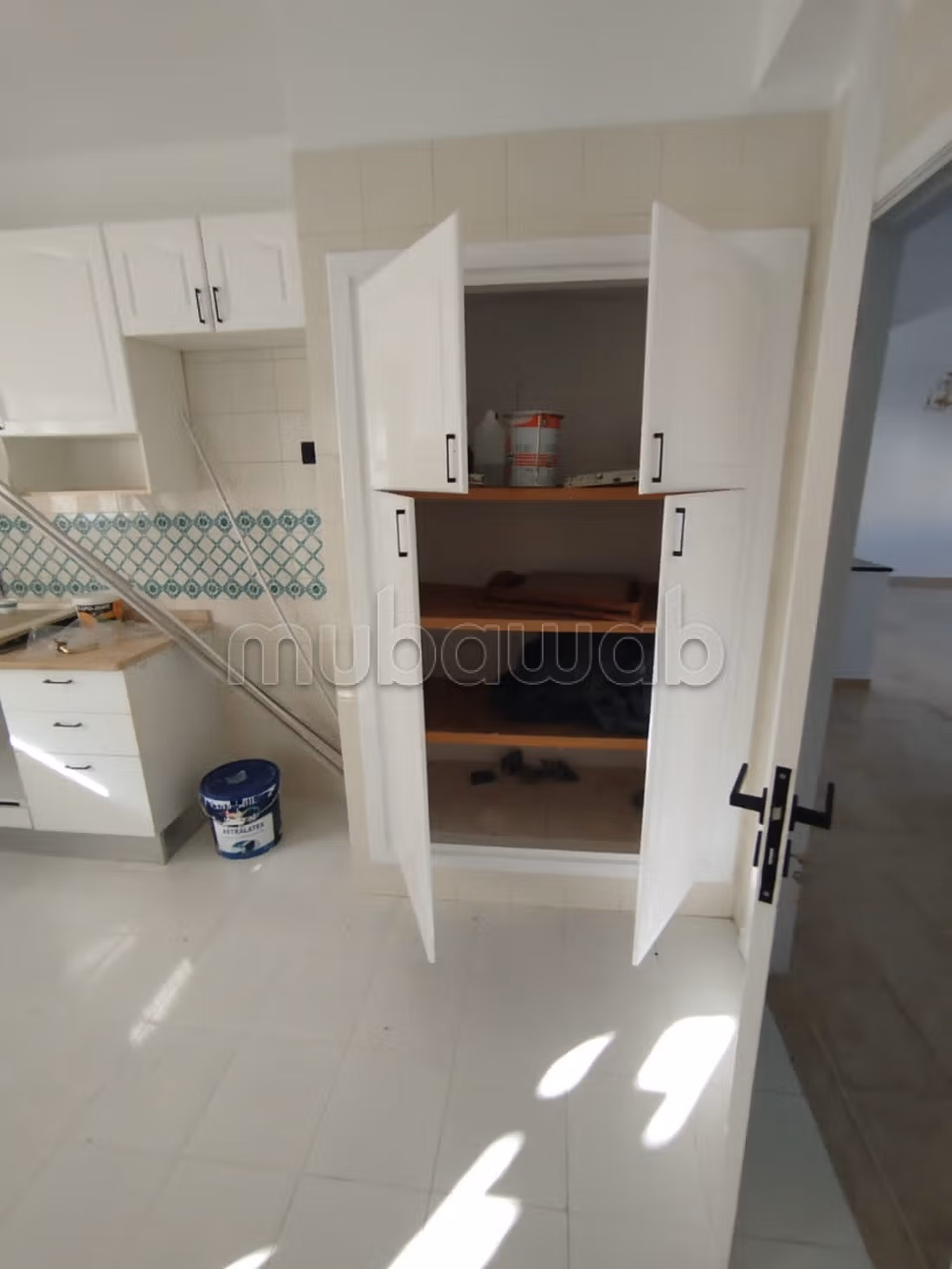 Ennasr 2; à vendre spacieux appt s4