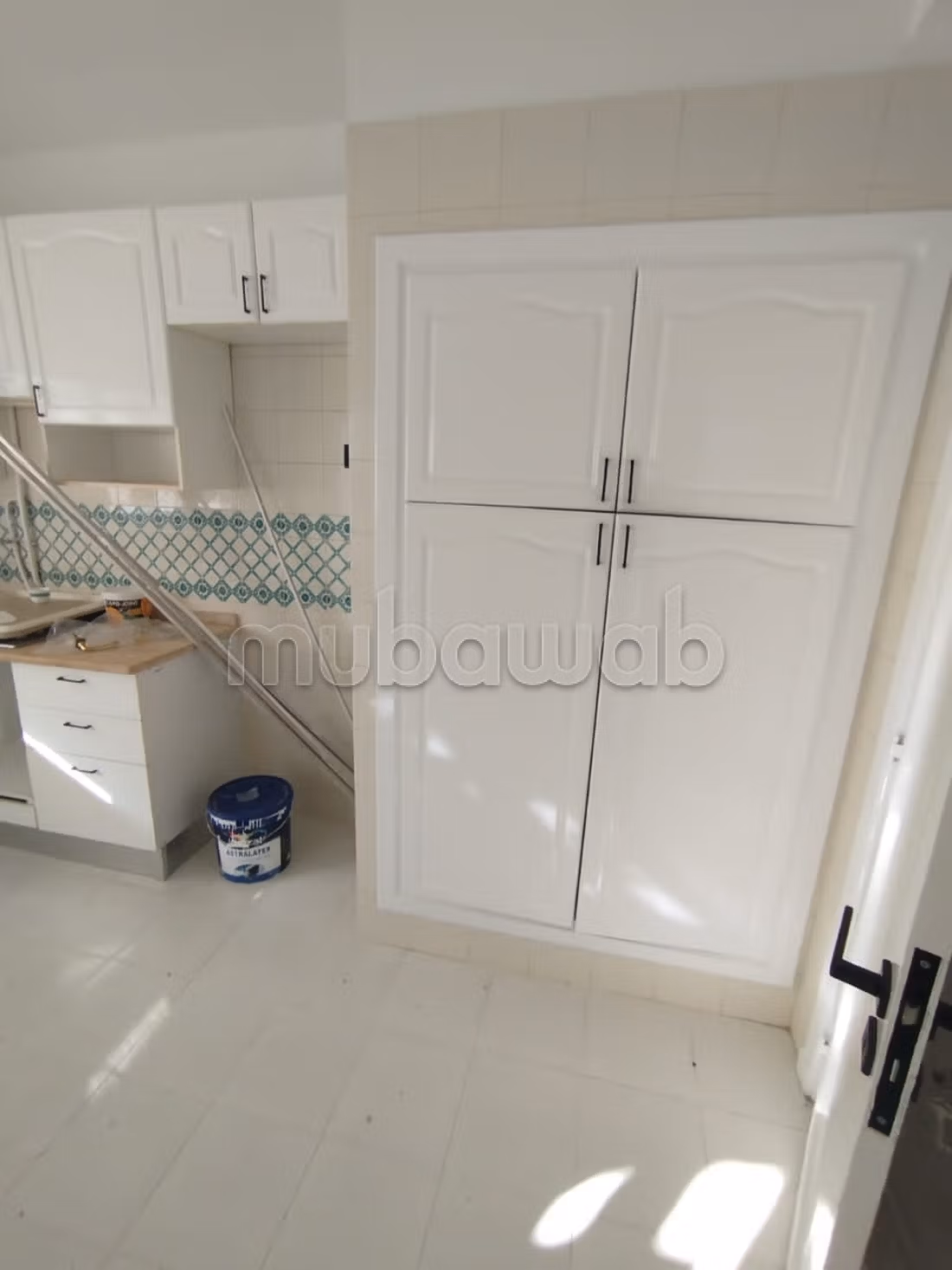 Ennasr 2; à vendre spacieux appt s4