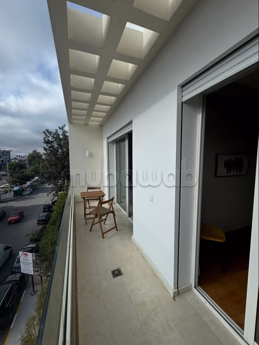 Beautiful apartment for rent in Oasis. 1 lovely bedroom. Satellite system and secured residence