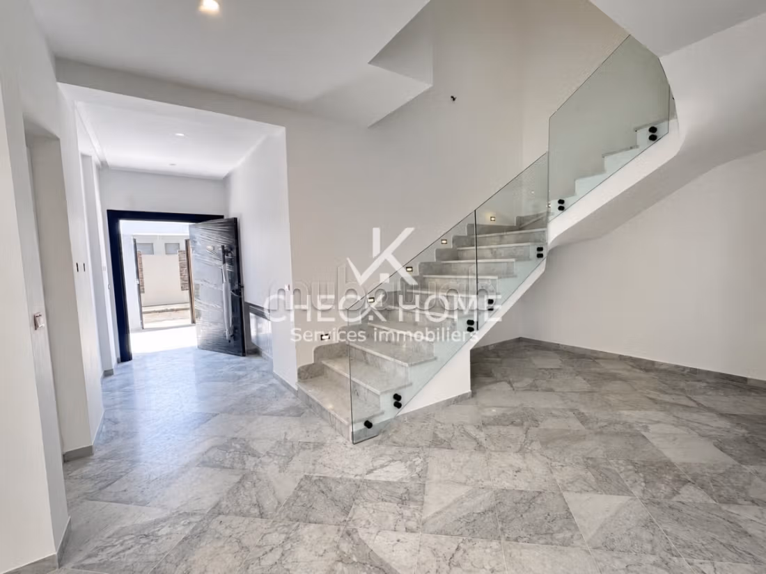 A vendre Villa neuve à Yasmine Hammmet