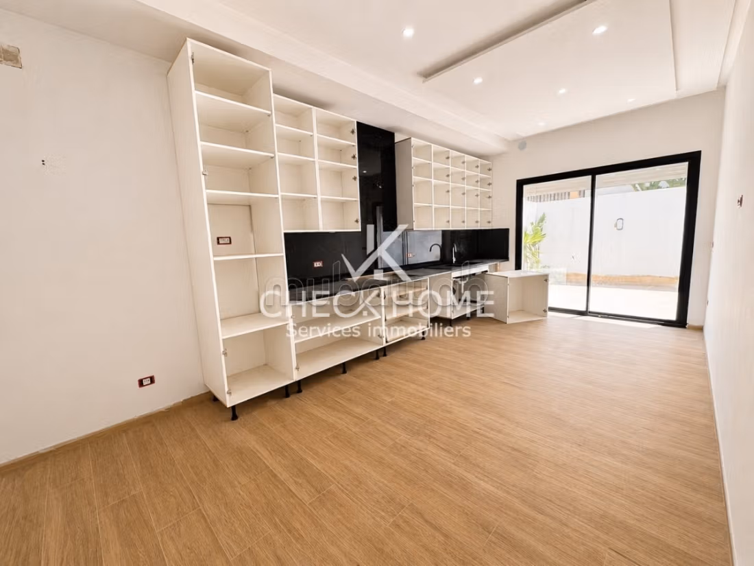 A vendre Villa neuve à Yasmine Hammmet