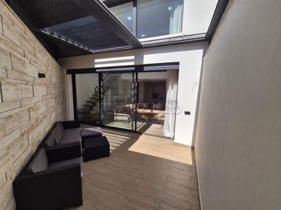 T2 duplex meublé de 52m² – 1 chambre — 4