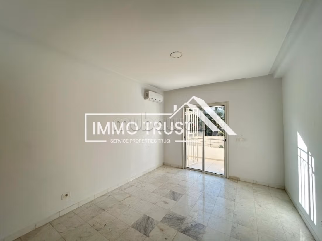 Appartement S1 avec jardin à La Soukra
