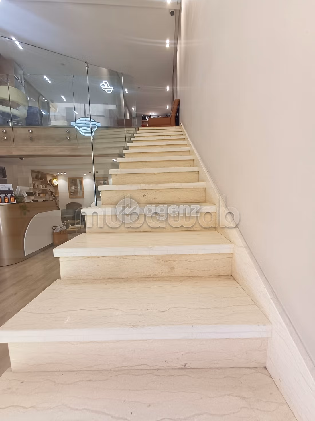 Winkel te koop 111 m² Riyad Essalam Benslimane