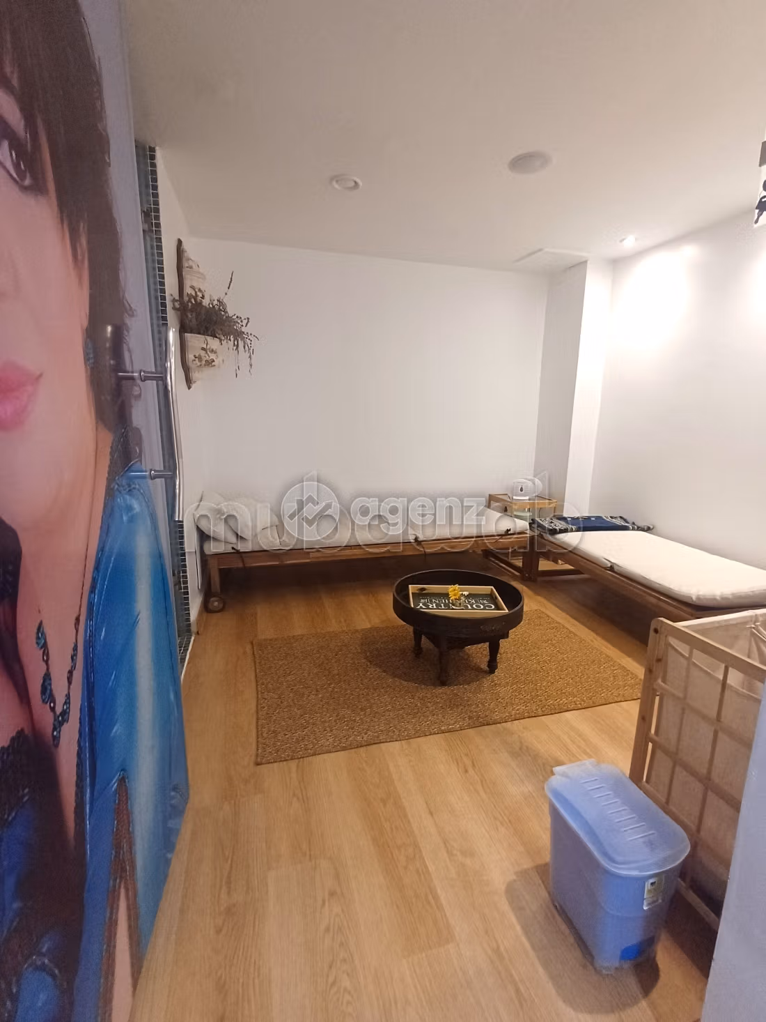 Winkel te koop 111 m² Riyad Essalam Benslimane