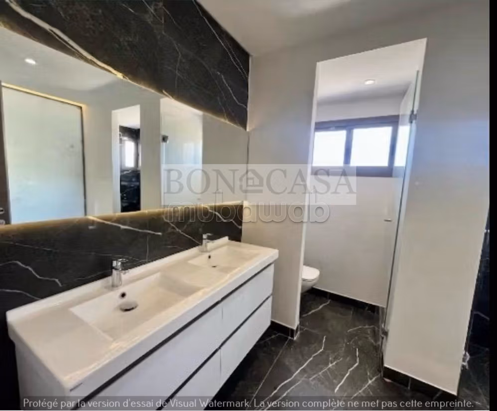 Villa S3 con piscina e giardino e vista mare in affitto a Gammarth