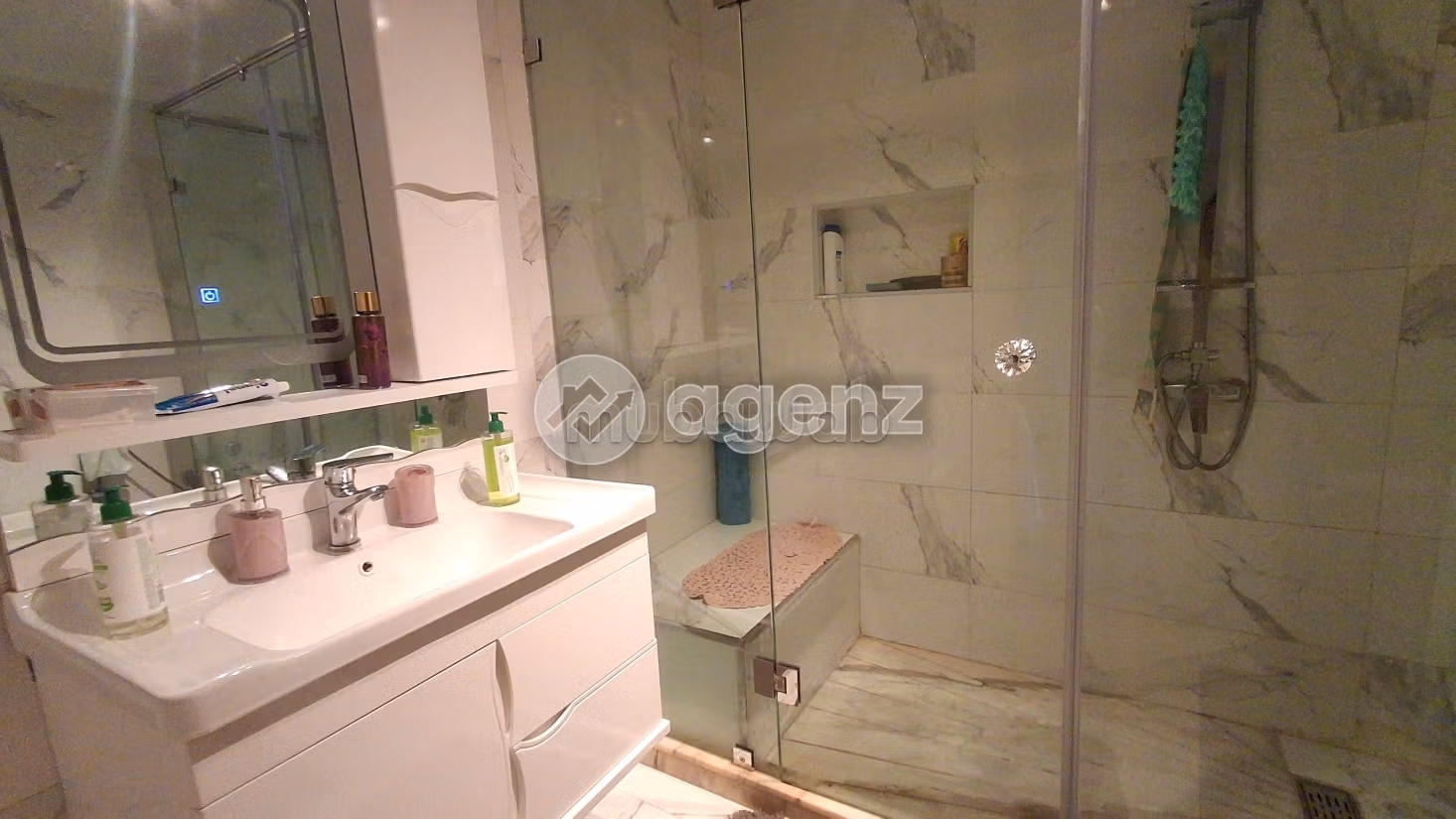 Villa in vendita di 303 m², 7 camere California Casablanca