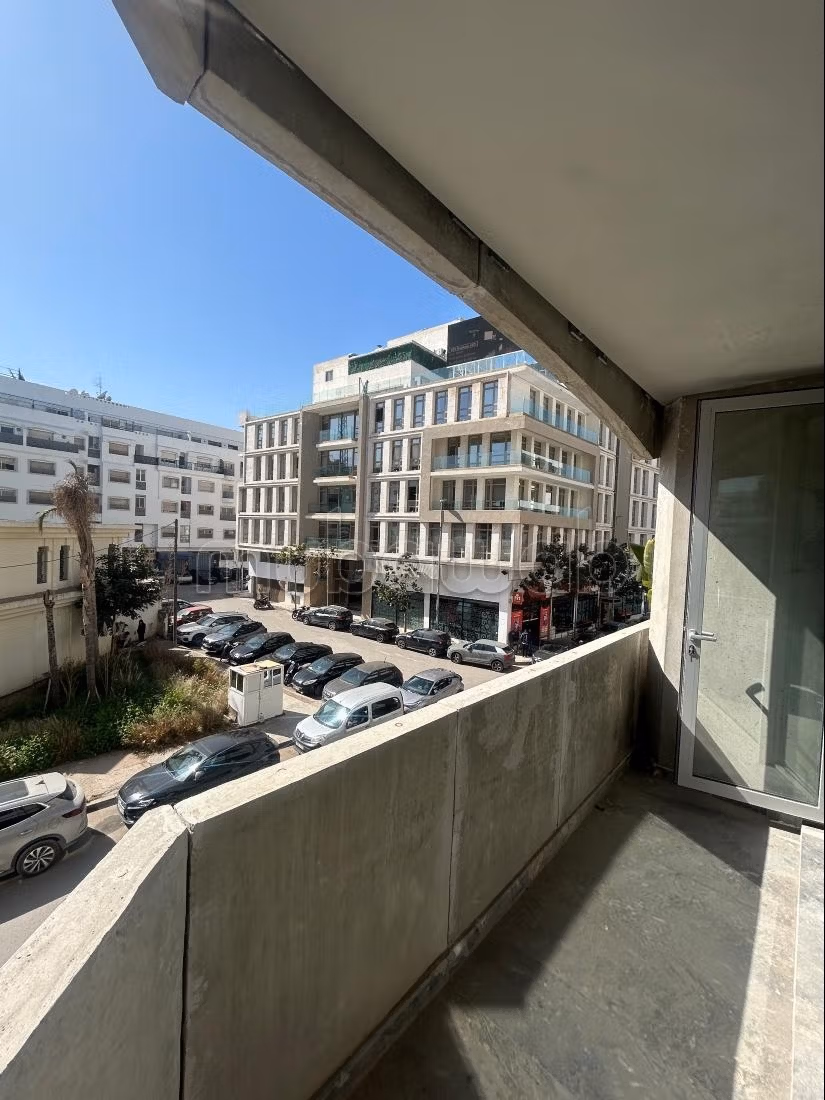 Location Bureau de 55m² à CIL, Rue Restinga