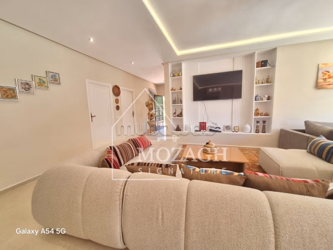 Superba villa arredata con piscina privata