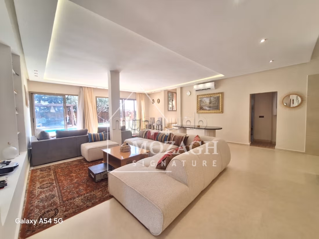 Superba villa arredata con piscina privata