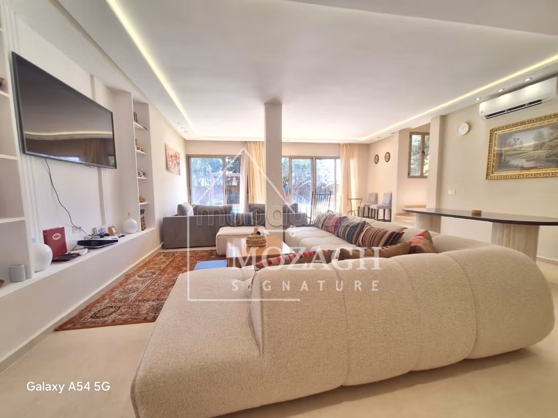Superba villa arredata con piscina privata