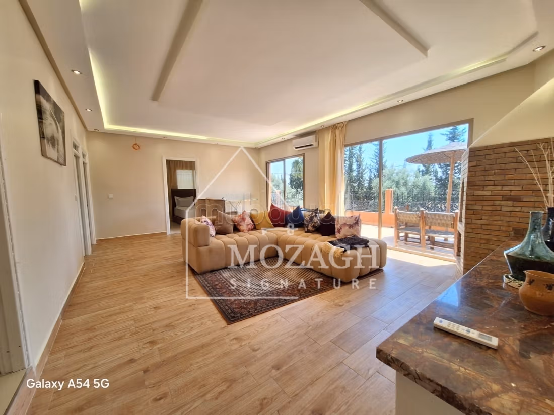 Superba villa arredata con piscina privata