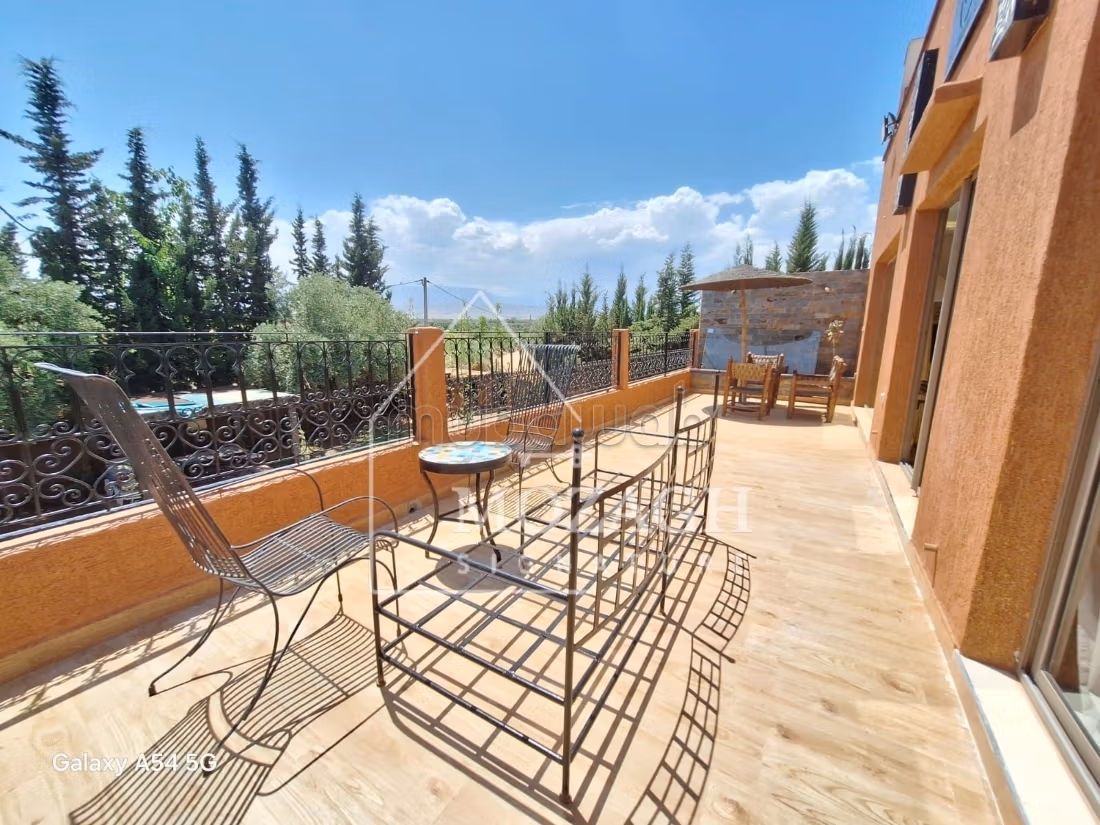 Superba villa arredata con piscina privata