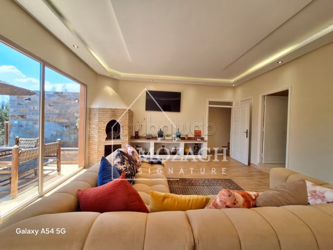 Superba villa arredata con piscina privata