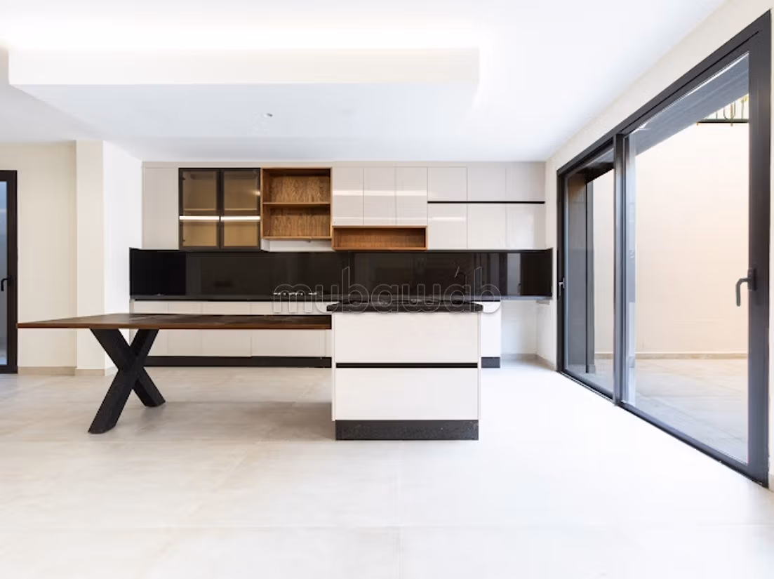 Magnifica villa in vendita a Targa. 11 stanze. Porta blindata e riscaldamento centrale