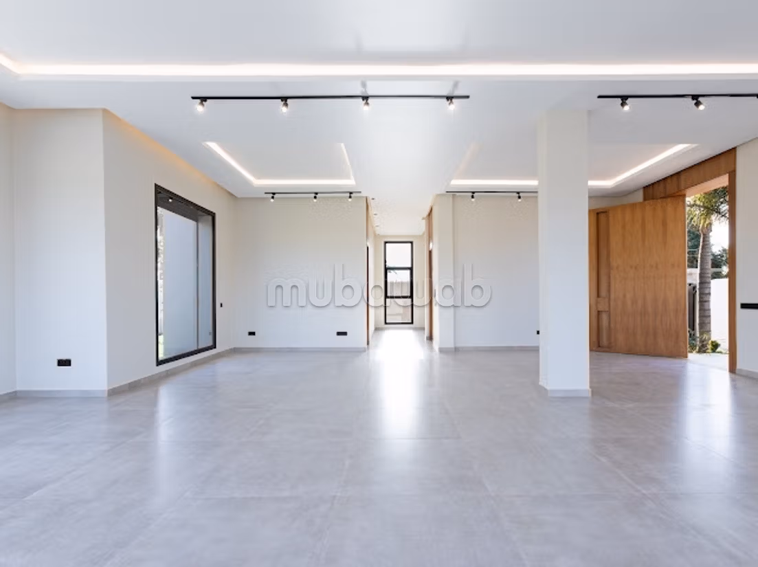 Magnifica villa in vendita a Targa. 11 stanze. Porta blindata e riscaldamento centrale
