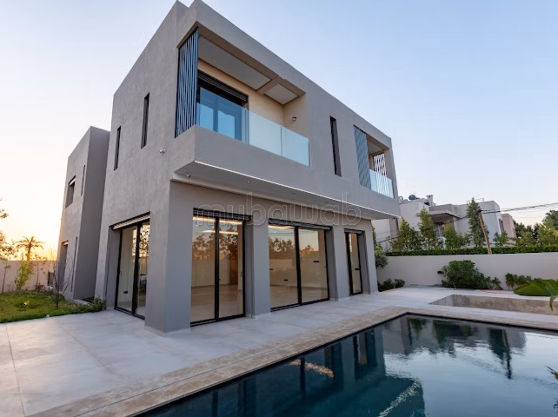Magnifica villa in vendita a Targa. 11 stanze. Porta blindata e riscaldamento centrale
