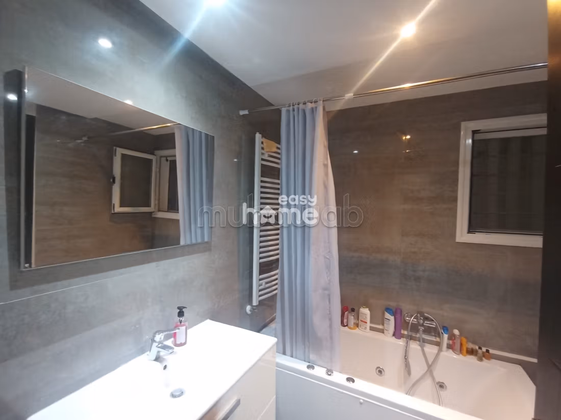 S1 di 82.67m² con piscina privata