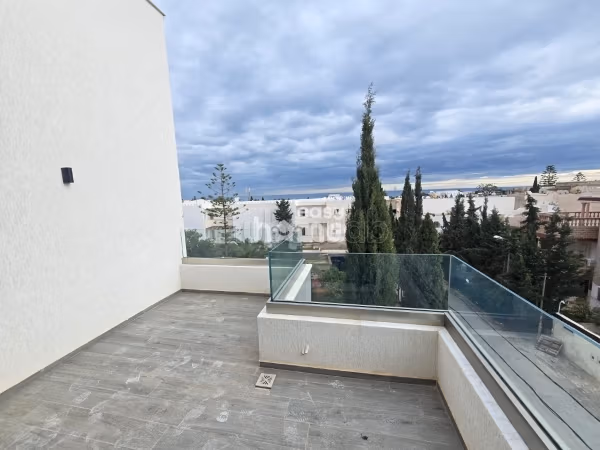 S2 de 102m² avec terrasse vue mer
