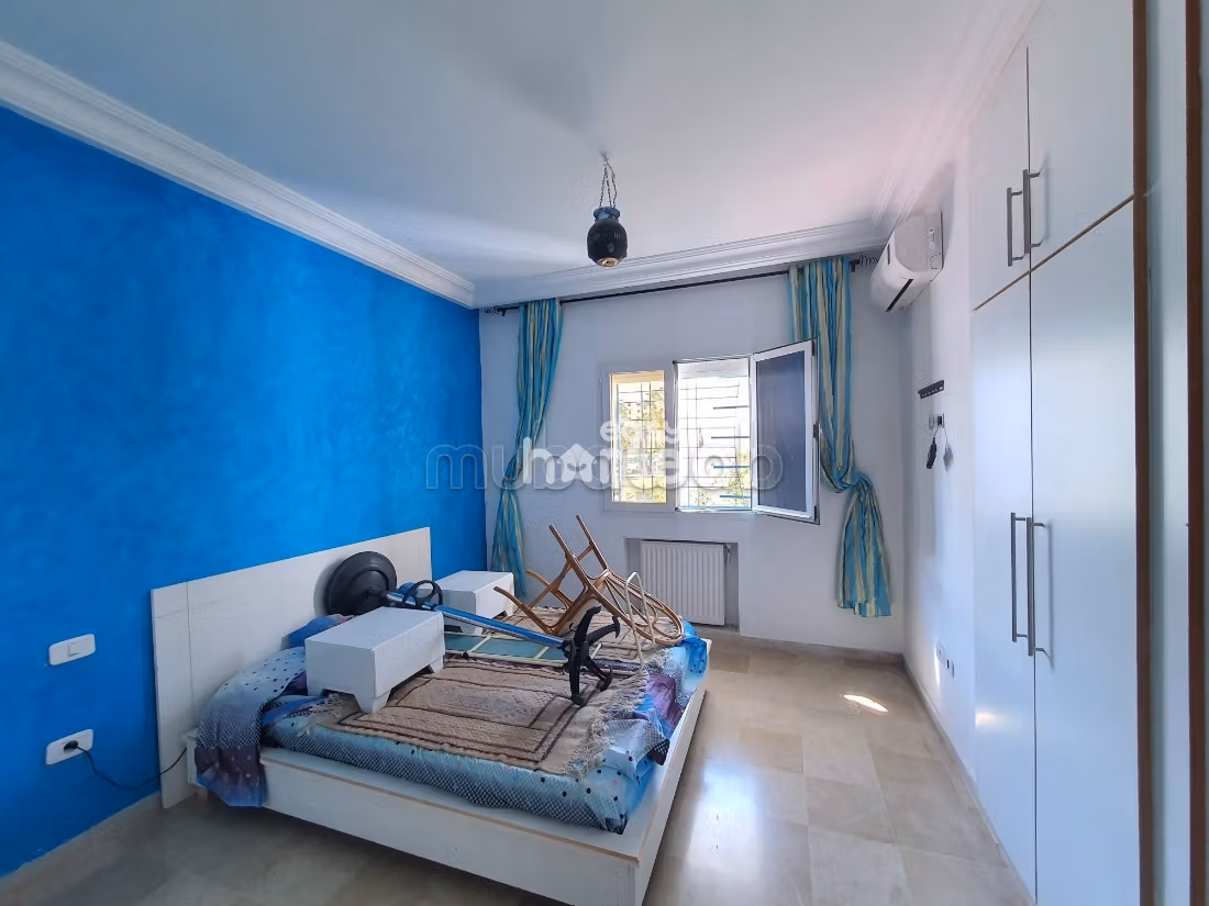 300m² villa on a 400m² plot