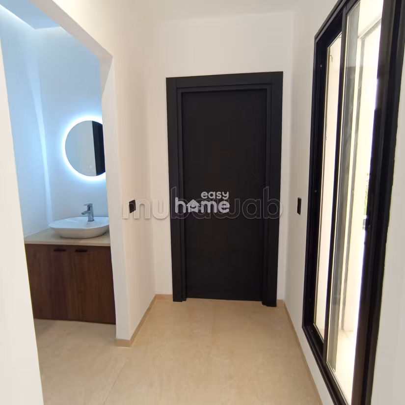 Villa neuve s4 de 443m² avec piscine à Hammamet