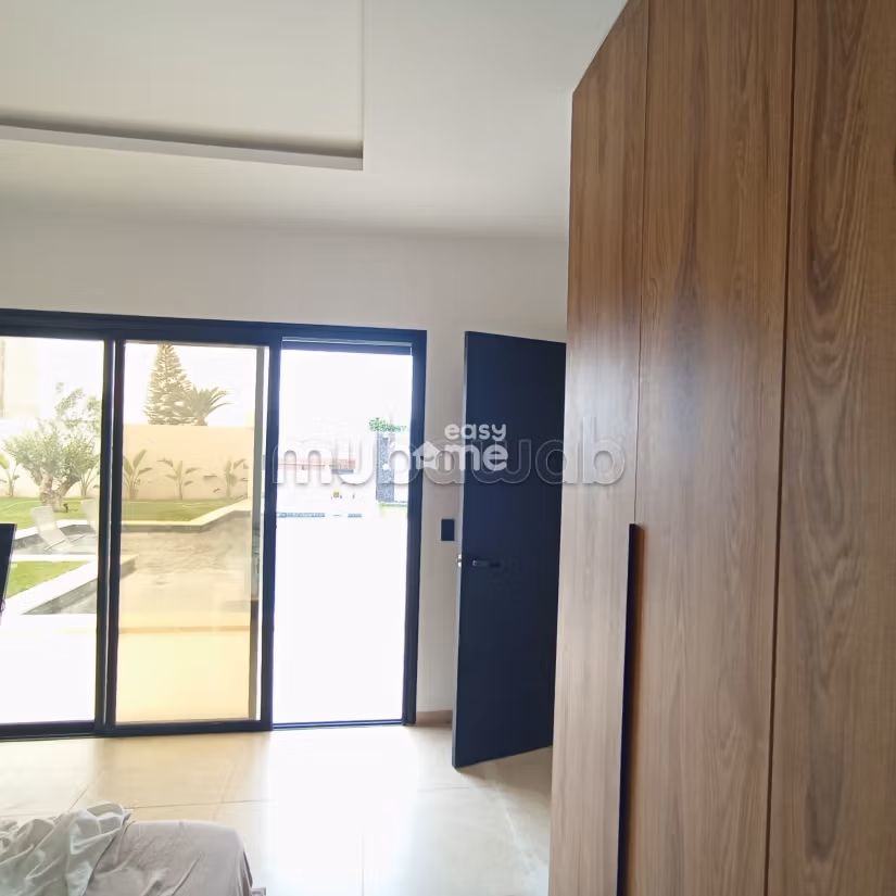 Villa neuve s4 de 443m² avec piscine à Hammamet