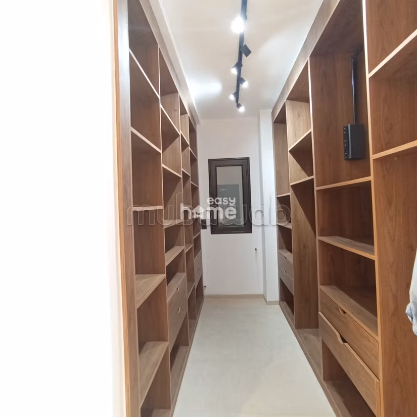 Villa neuve s4 de 443m² avec piscine à Hammamet