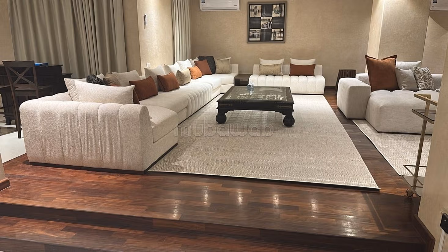 Luxe villa te huur aan de Zaire el Manzah straat dichtbij de SNRT. 4 mooie slaapkamers. Goed ingericht