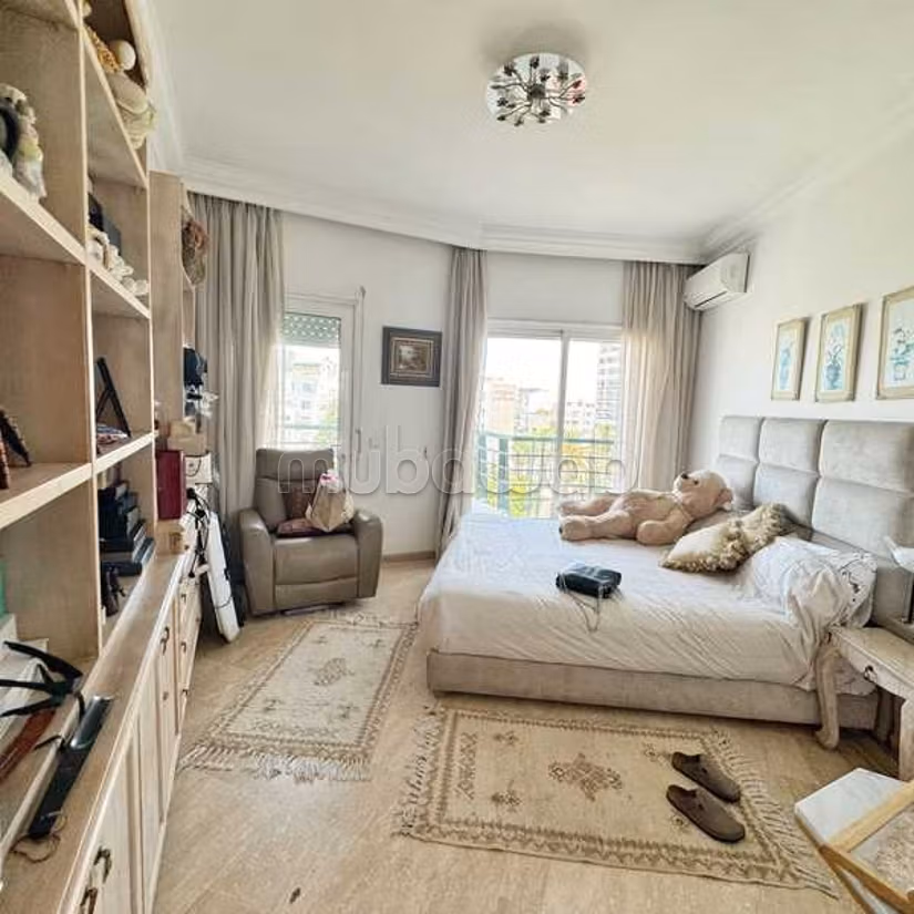 Appartement te Koop van 215.0 m² in Casablanca, Maarif Uitbreiding