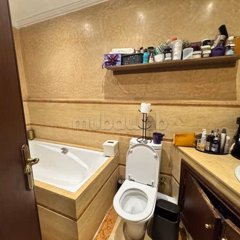 Appartement te Koop van 215.0 m² in Casablanca, Maarif Uitbreiding