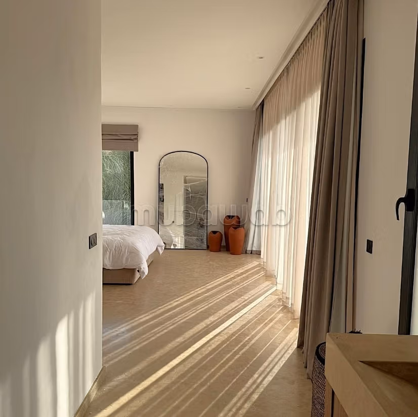 Superba villa nuova al golf Argan