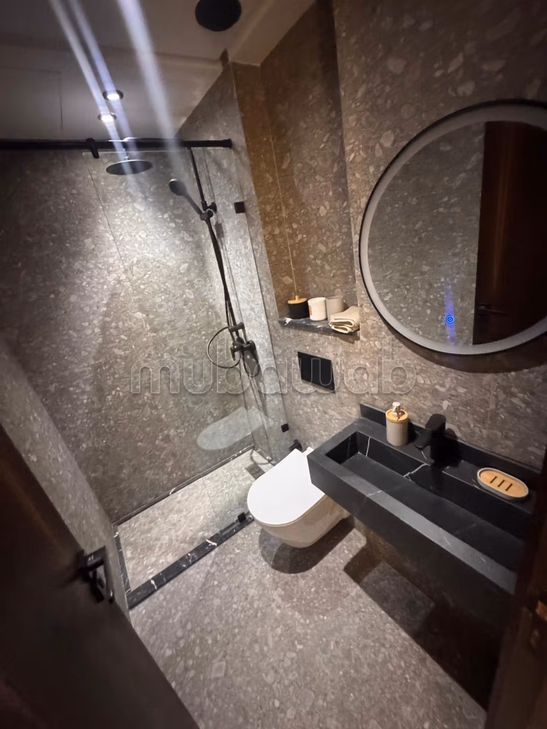 Appartement te koop in Anfa. 1 Kamer. Gemeubileerd