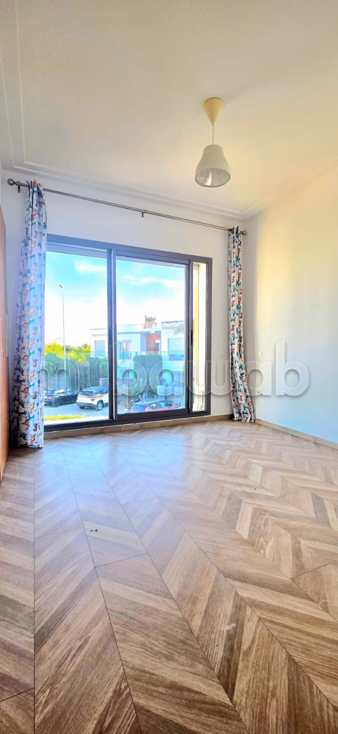 Empty villa for rent in Dar Bouazza