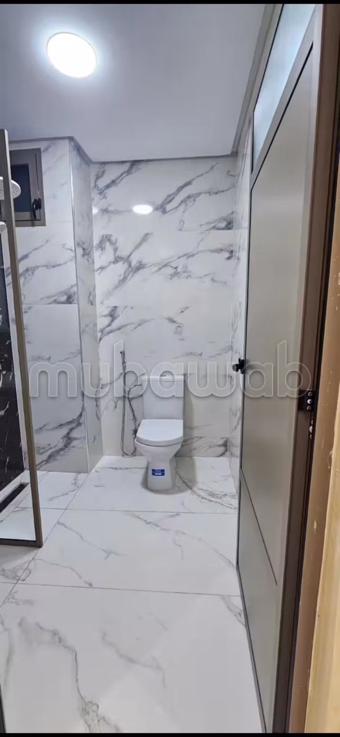 Se alquila este piso en Hay el matar par jour. 
2 habitaciones confortables. 
Con muebles