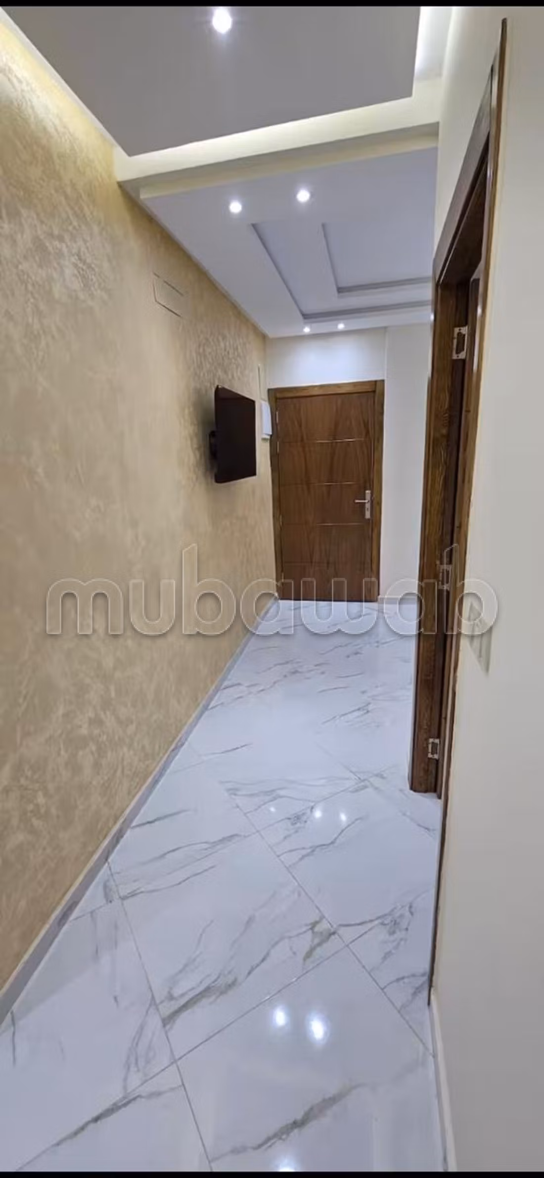 Se alquila este piso en Hay el matar par jour. 
2 habitaciones confortables. 
Con muebles