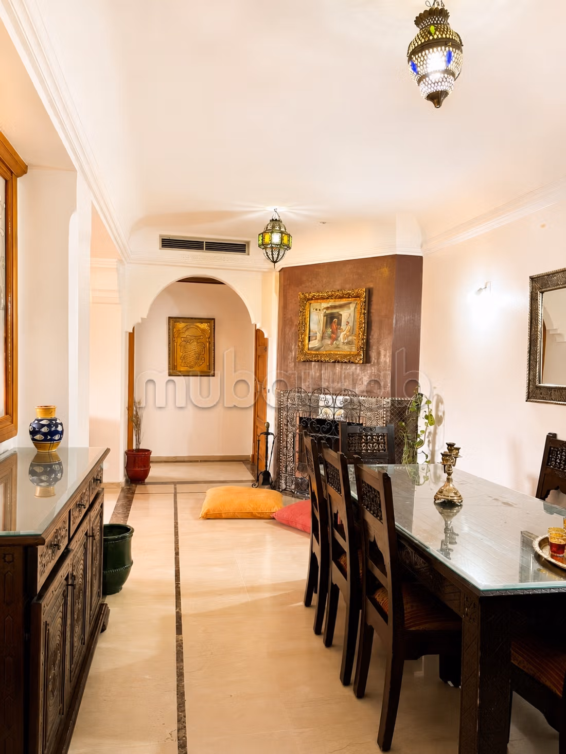 Vente d'un bel appartement à Guéliz. 
Surface totale 140 m². 
Avec garage et ascenseur