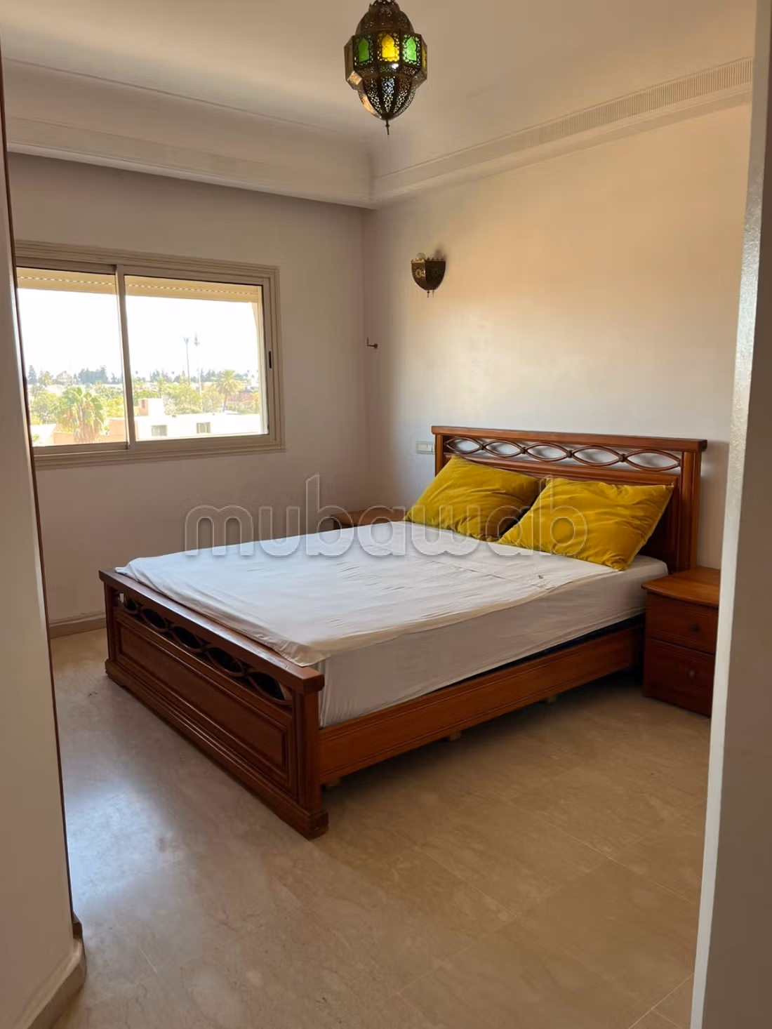 Vente d'un bel appartement à Guéliz. 
Surface totale 140 m². 
Avec garage et ascenseur — 5