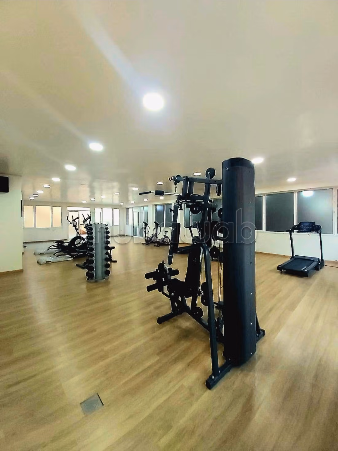 Bel appartamento con 2 camere in residence con piscina