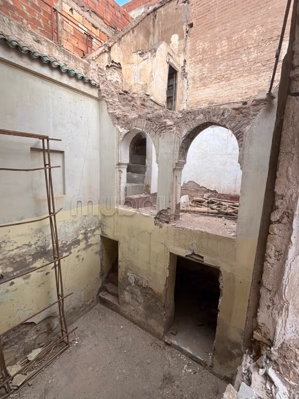 Riad à la vente à Rahba Kedima. Surface totale 110 m². Vue sur les montagnes