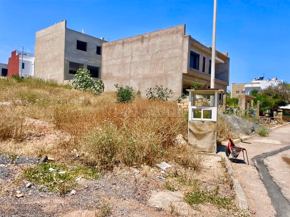 Terrain Villa R1 310m² Angle Premium Rare Laymoun