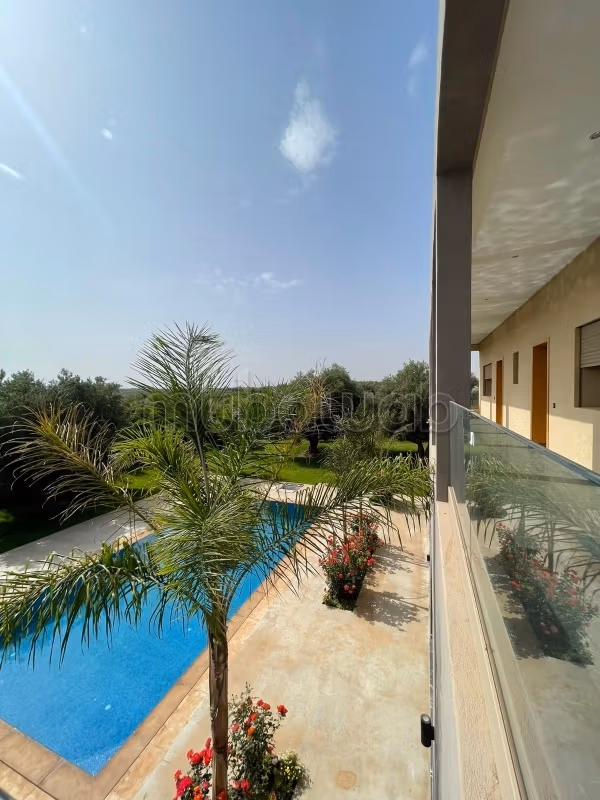 Contemporary villa titled 10 minutes from the American school