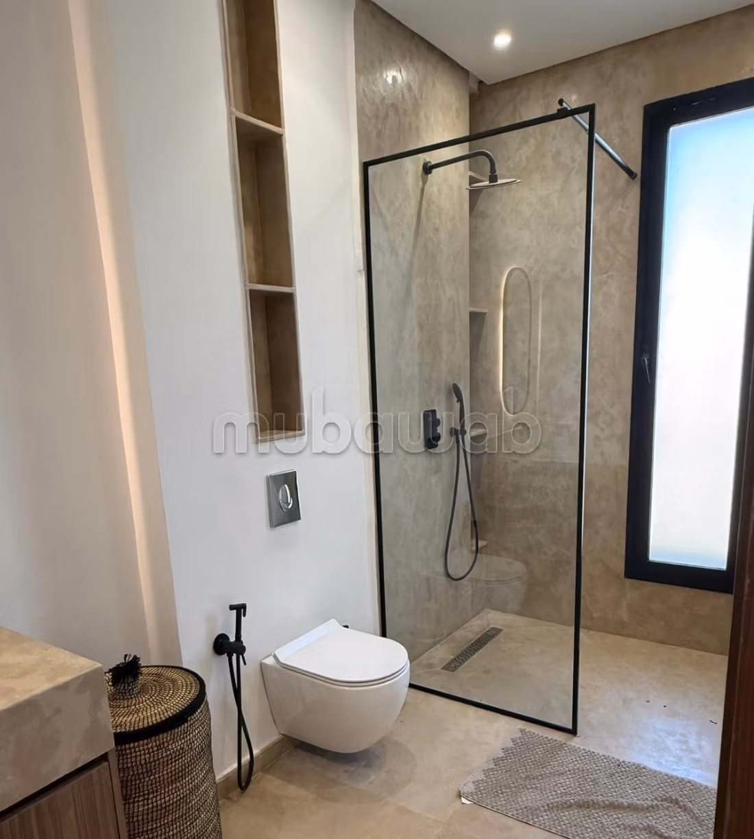 Superba villa in affitto su Argan