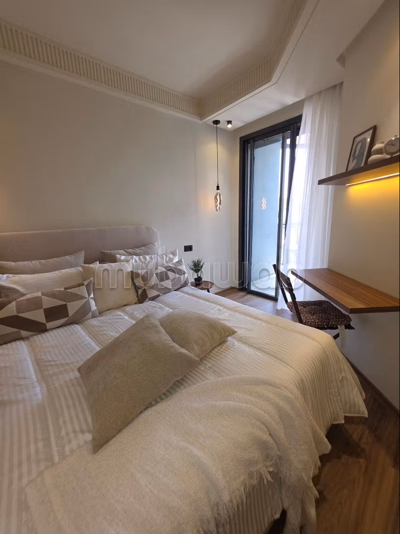 STUDIO for rent in Oasis. Area of 44 m². Furnished