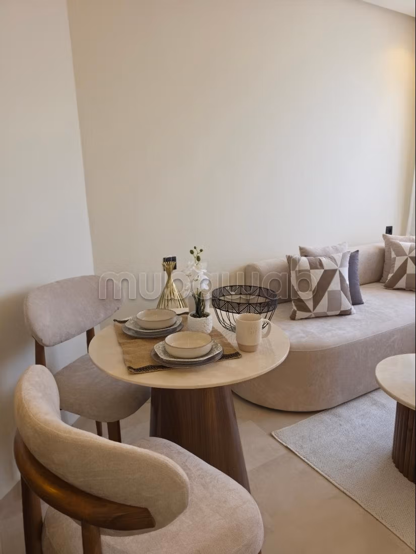 STUDIO for rent in Oasis. Area of 44 m². Furnished