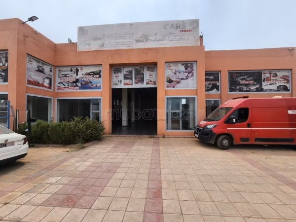 Te huur commerciële ruimte van 3600 m2 met FC