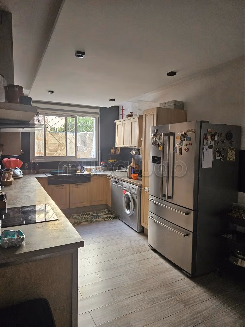 Appartement moderne, belle résidence sécurisée — 2